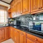 Nautica - Unique Boathouse 4br Pool
