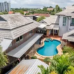 Villa Nautica Pattaya - Unique Boathouse 4Br Pool Villa