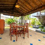 Nautica - Unique Boathouse 4br Pool *
