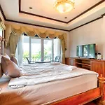 Nautica - Unique Boathouse 4br Pool Pattaya
