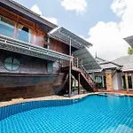 Villa Nautica Pattaya - Unique Boathouse 4Br Pool Villa