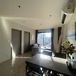 2 Bed Spacious Location In Apartment *