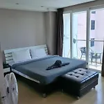 Centara Avenue Poolview 7th Floor Wifi * Pattaya