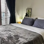 อพาร์ทเม้น The Guestrooms