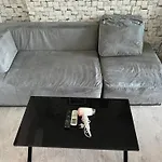 芭提雅市中心the Base 高端公寓酒店