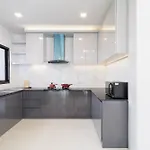 3-bedroom, 3-bathroom Townhouse, Community With Swimming Pool, Gym, Walking Street For 20 Minutes By Car * Pattaya