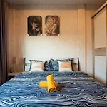 3-Bedroom, 3-Bathroom Townhouse, Community With Swimming Pool, Gym, Walking Street For 20 Minutes By Car
