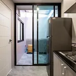 อพาร์ทเม้น 3-bedroom, 3-bathroom Townhouse, Community With Swimming Pool, Gym, Walking Street For 20 Minutes By Car