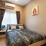 3-bedroom, 3-bathroom Townhouse, Community With Swimming Pool, Gym, Walking Street For 20 Minutes By Car อพาร์ทเม้น *