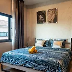3-bedroom, 3-bathroom Townhouse, Community With Swimming Pool, Gym, Walking Street For 20 Minutes By Car Apartment Pattaya