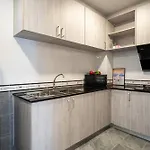 3-bedroom, 3-bathroom Townhouse, Community With Swimming Pool, Gym, Walking Street For 20 Minutes By Car