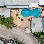 Luxury Iconic Royal Boat Pool Villa North Pattaya