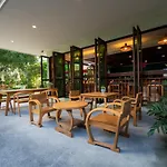 Deeprom Pattaya Hotel