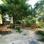 Deeprom Pattaya Hotel