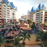 Caribbean Water Park Apartment *