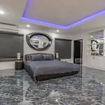 Pratumnak Penthouse X Monthstayz Thailand * Pattaya