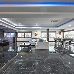 Pratumnak Penthouse X Monthstayz Thailand อพาร์ทเม้น