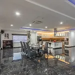 Pratumnak Penthouse X Monthstayz Thailand อพาร์ทเม้น