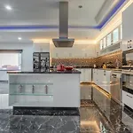 Pratumnak Penthouse X Monthstayz Thailand อพาร์ทเม้น