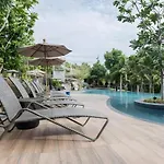Spacious 2 Bedroom Corner Unit Near Walking Street * Pattaya