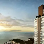 Spacious 2 Bedroom Corner Unit Near Walking Street