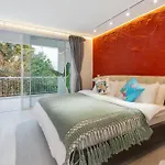 Hi Yang Seaview Aparthotel