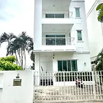 Hi Yang Seaview Pattaya