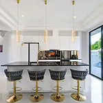วิลล่า Bella 2 - 7 Bedroom Luxury Pool - 14min To Walking Street Pattaya