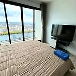 Sea View 2 Bed High Floor