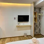 Hotel Charm At Pratumnak Pattaya