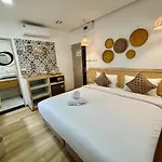 Charm At Pratumnak Hotel