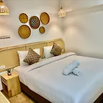 Charm At Pratumnak 3*