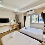 Charm At Pratumnak Hotel Pattaya
