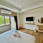 Charm At Pratumnak Pattaya