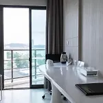 Pattaya Discovery Beach Hotel - Sha Extra Plus