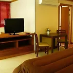 Rouge Service Apartments, Soi Buakhao