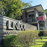 Unixx Comfy Condo