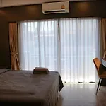 Max Hotel 2*