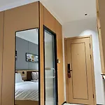 Hotel Banana South *