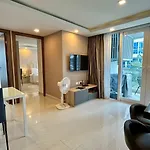 Apartment Grand Avenue *