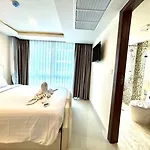 Grand Avenue Apartment Pattaya