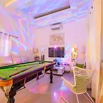 Happy N Joy Pool Near Jomtien On Thepprasit Road Pattaya
