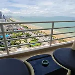 View Talay 7 Seaview อพาร์ทเม้น Pattaya