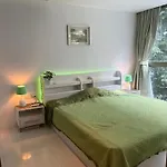 Sanctuary Wangomat 2 Bedroom 2 Ba อพาร์ทเม้น Pattaya
