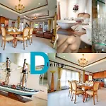 Nautica - Unique Boathouse 4br Pool วิลล่า Pattaya