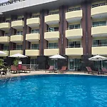 Baron Beach Hotel