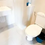 2 Bed At Excellent Location - Pattaya