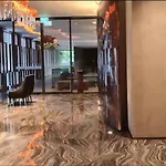 อพาร์ทเม้น The Edge - Unique & Luxurious *
