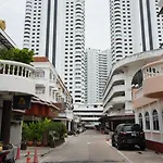 Hostel Jomstay Pattaya
