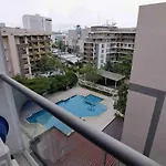 Centara 8th Floor อพาร์ทเม้น *